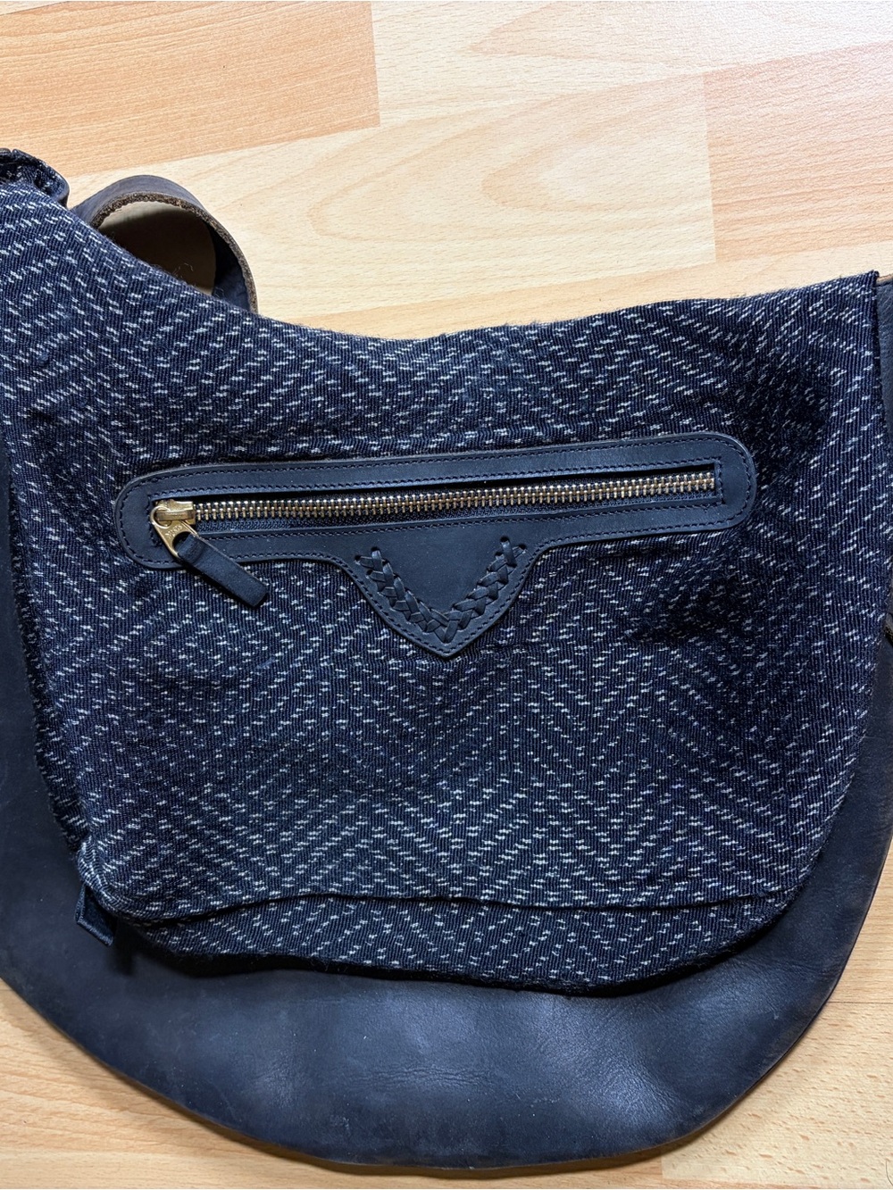 Hand Crafted Genuine Leather Chocolate Brow Crossbody Hobo Bag - Picture 11 of 13